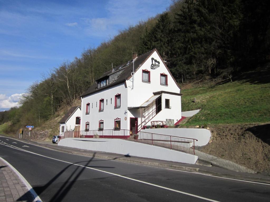 Gastehaus Am Fels Hotel Altenahr Eksteriør billede