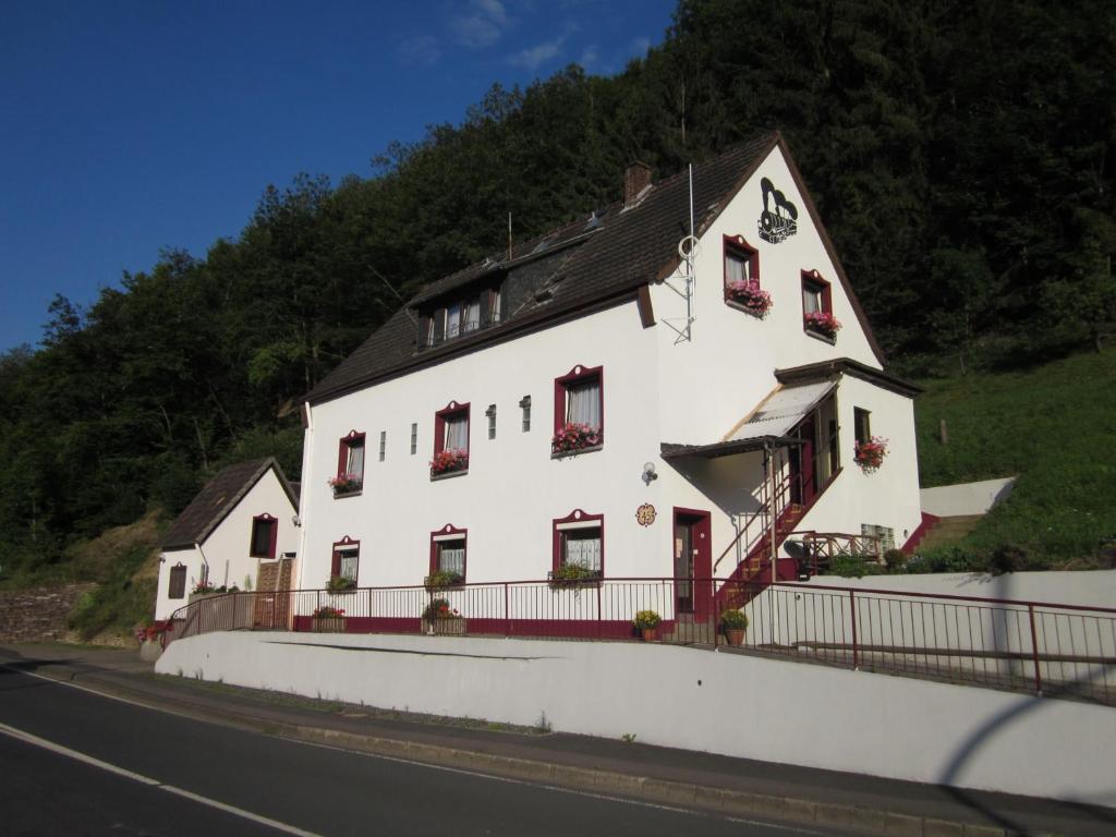 Gastehaus Am Fels Hotel Altenahr Eksteriør billede